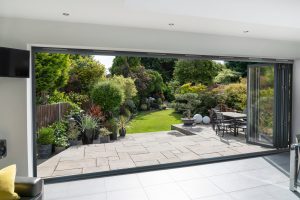 Floating Mullion 03 In Grey Open